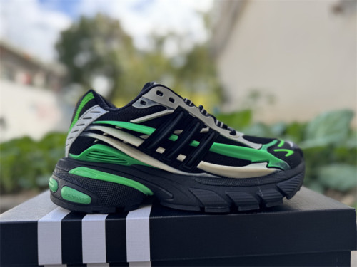 Pharrell Willams x AD Jellyfish-015