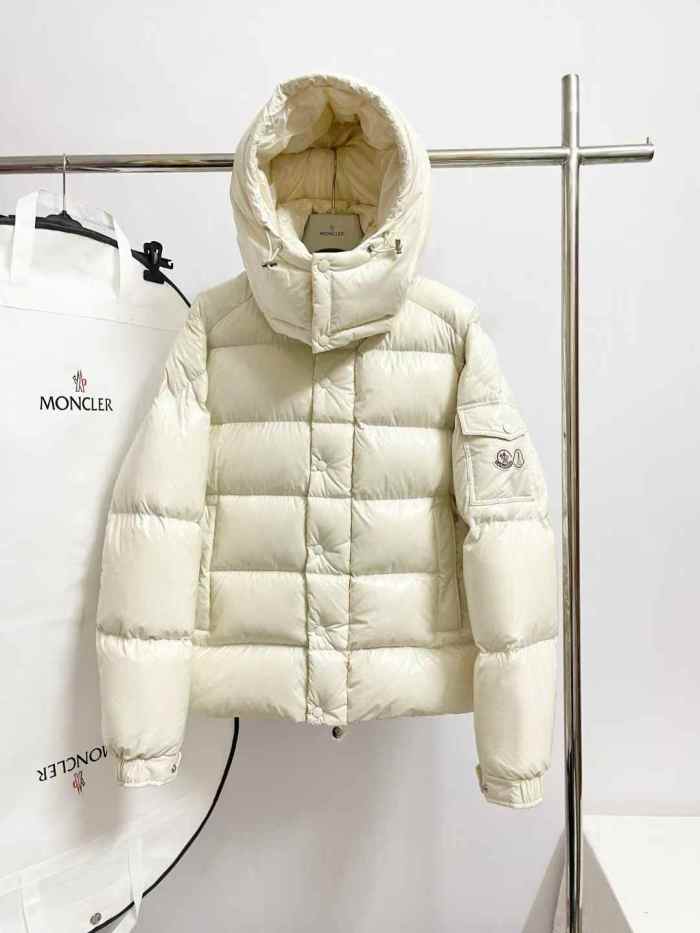 Moncler Jacket High End Quality-043