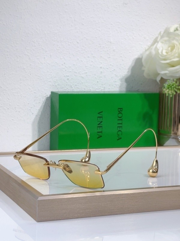 Bottega Veneta Sunglasses AAAA-121