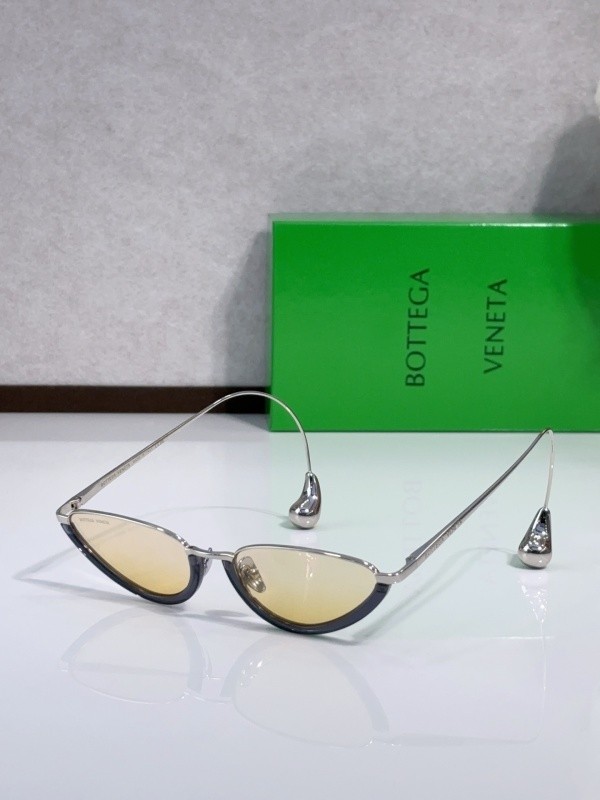 Bottega Veneta Sunglasses AAAA-175