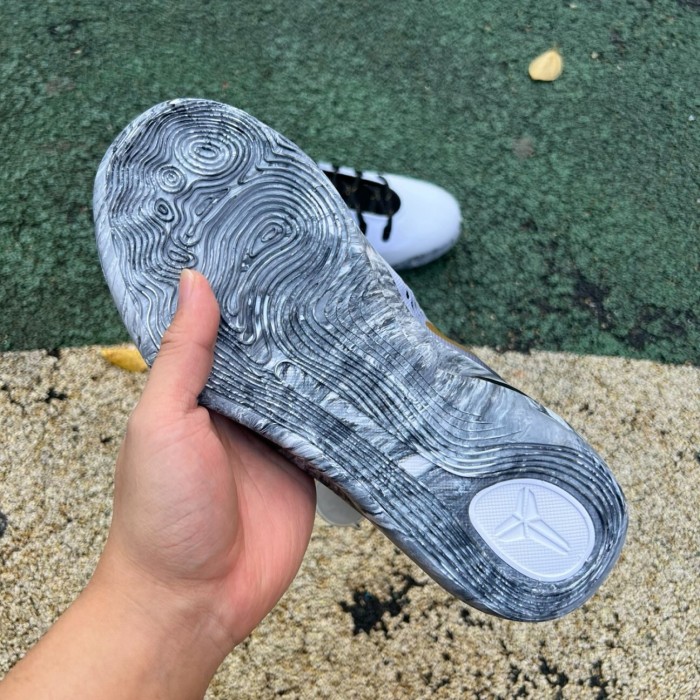 Nike Kobe 9 EM Low Protro Mambacita FZ7333-002