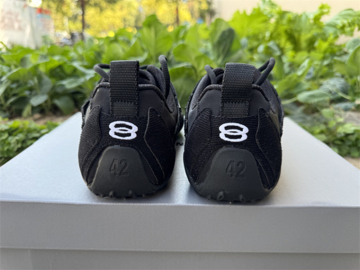 B 17FW Tripe-S High End Sneaker-681