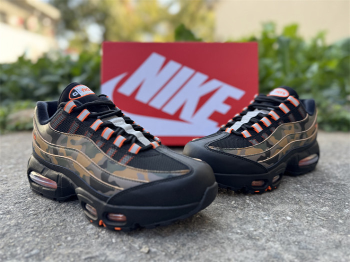 Authentic Nike Air Max 95  Safety Orange Camo