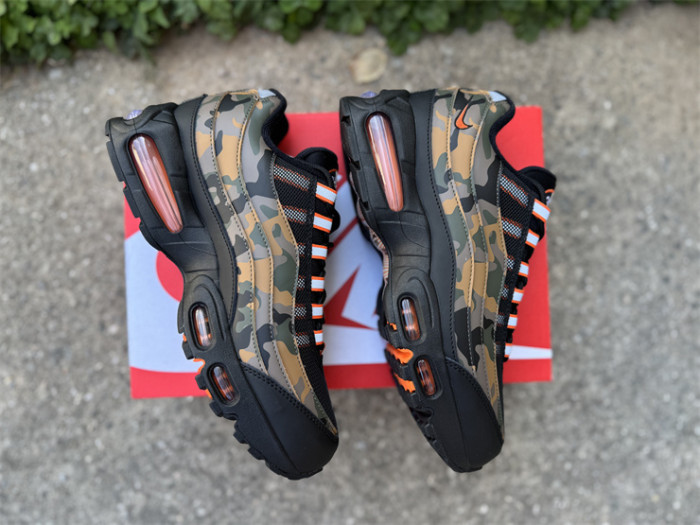 Authentic Nike Air Max 95  Safety Orange Camo