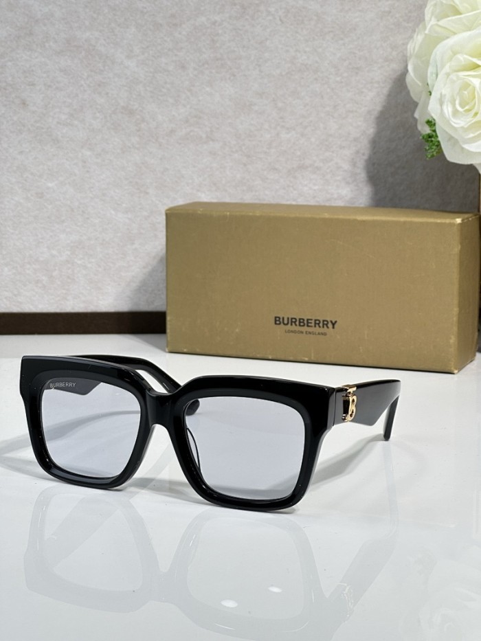 Burberry Sunglasses AAAA-3447