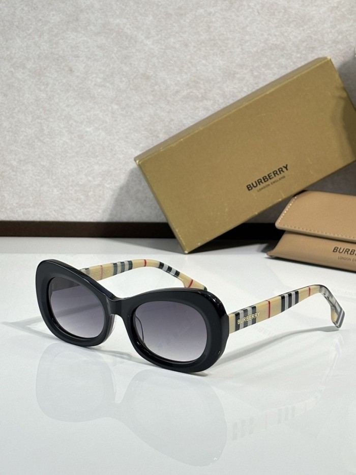 Burberry Sunglasses AAAA-3375