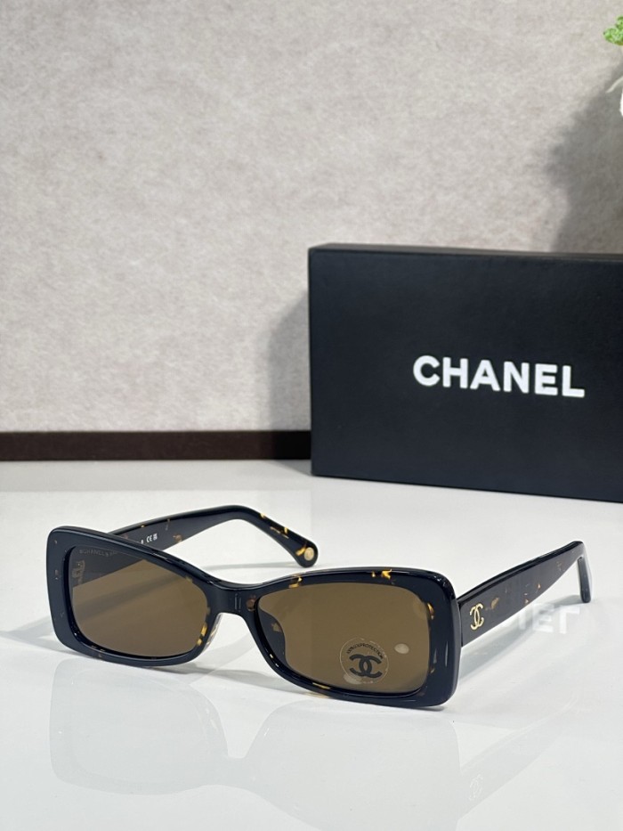 CHNL Sunglasses AAAA-6393