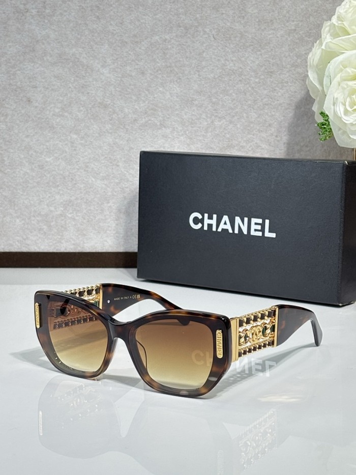 CHNL Sunglasses AAAA-6472