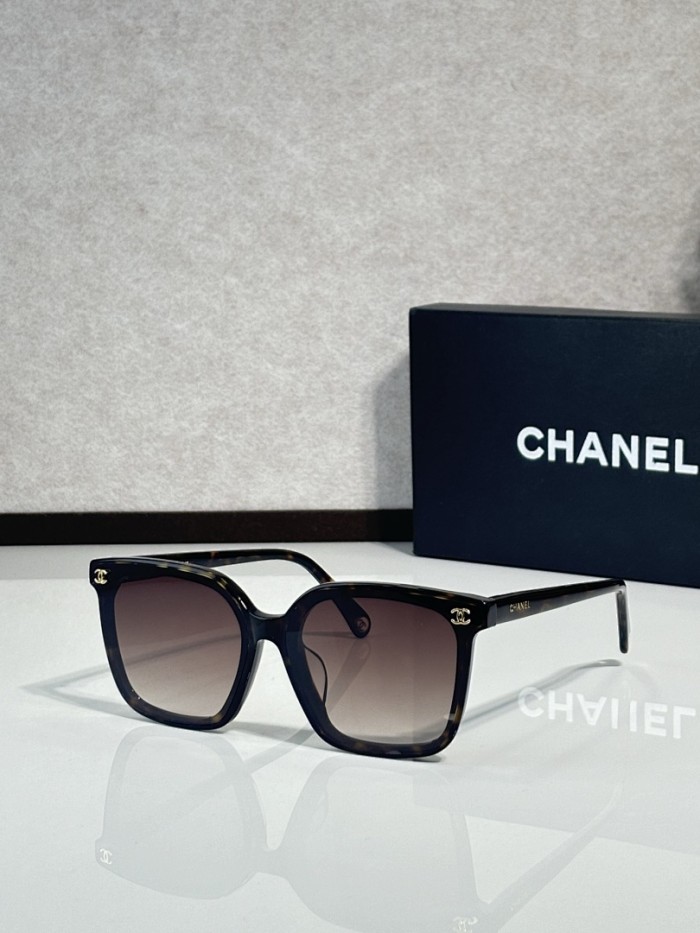 CHNL Sunglasses AAAA-6347