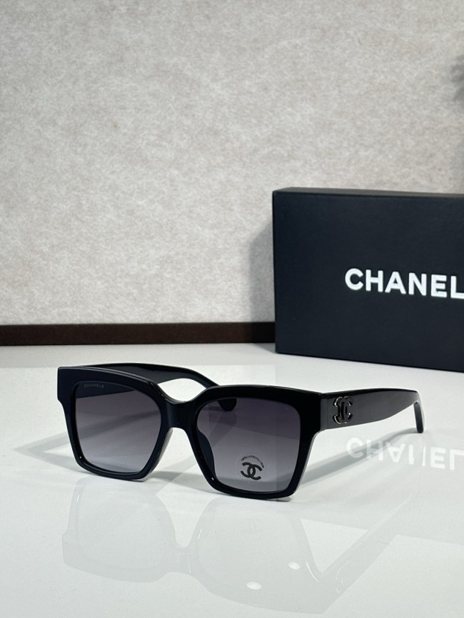 CHNL Sunglasses AAAA-6324