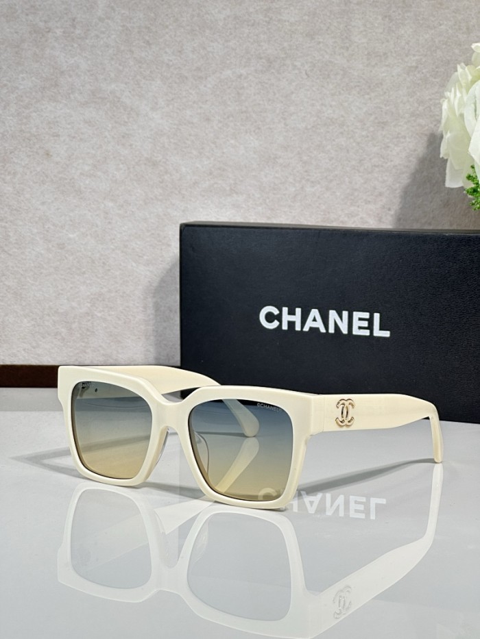 CHNL Sunglasses AAAA-6443