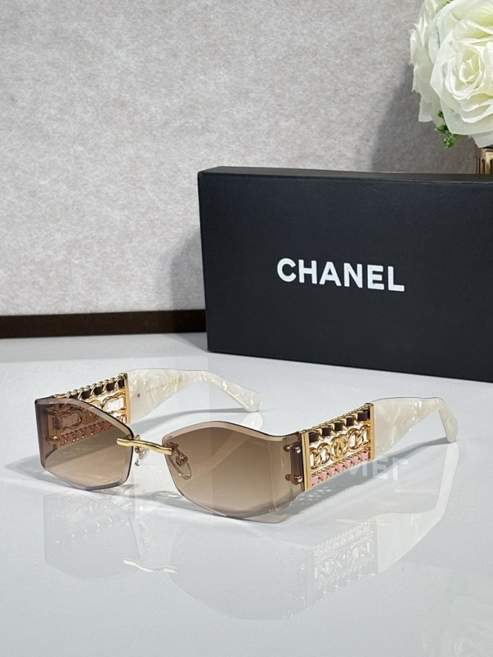 CHNL Sunglasses AAAA-6422