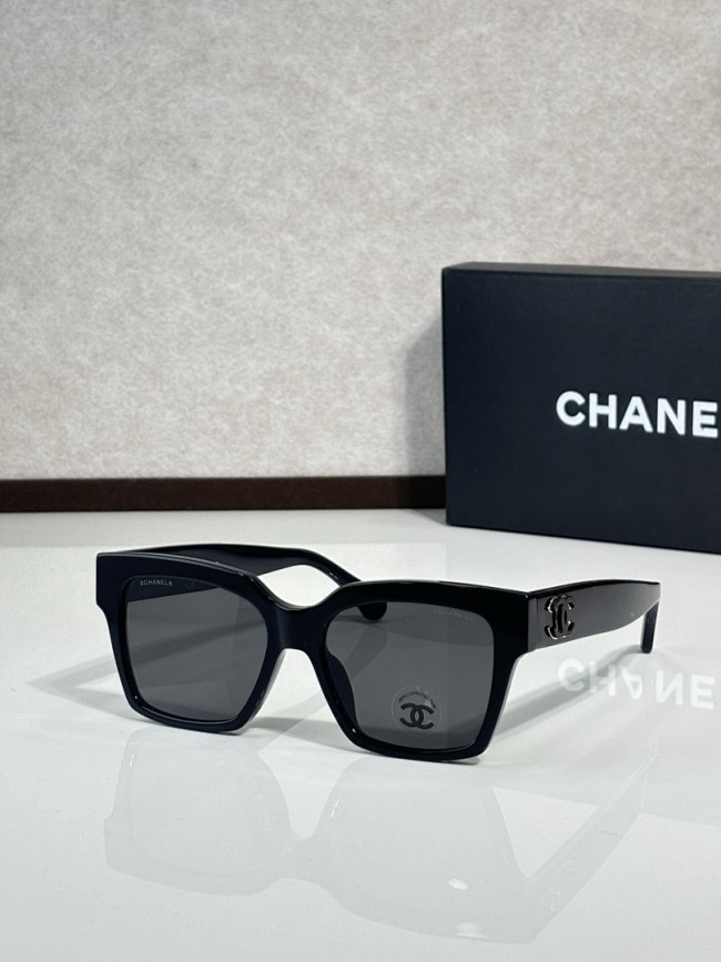 CHNL Sunglasses AAAA-6321