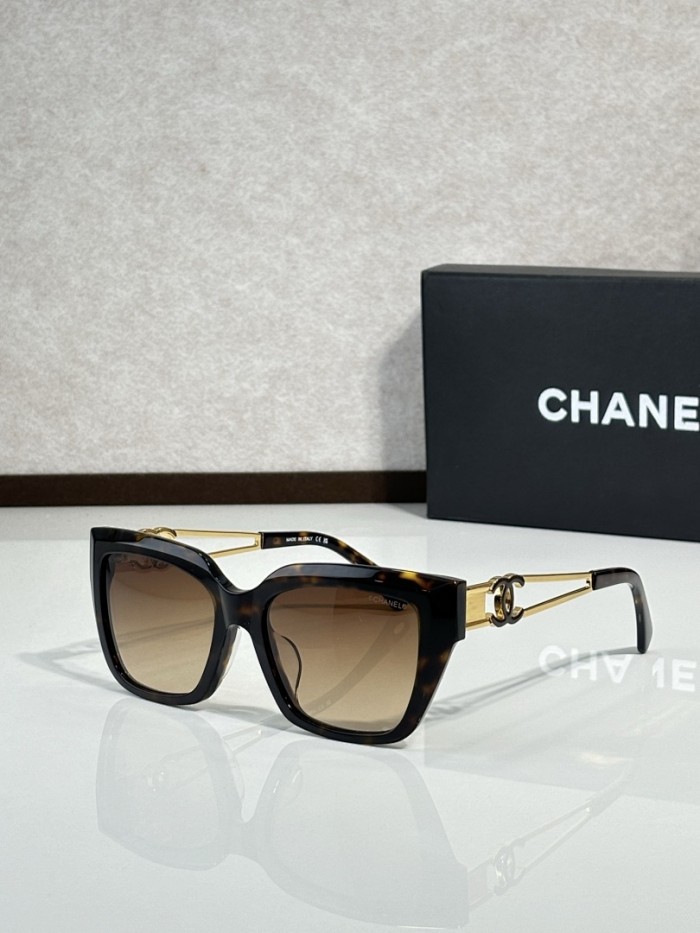CHNL Sunglasses AAAA-6541