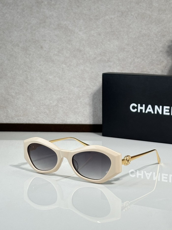 CHNL Sunglasses AAAA-6308