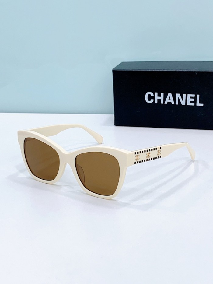 CHNL Sunglasses AAAA-6822