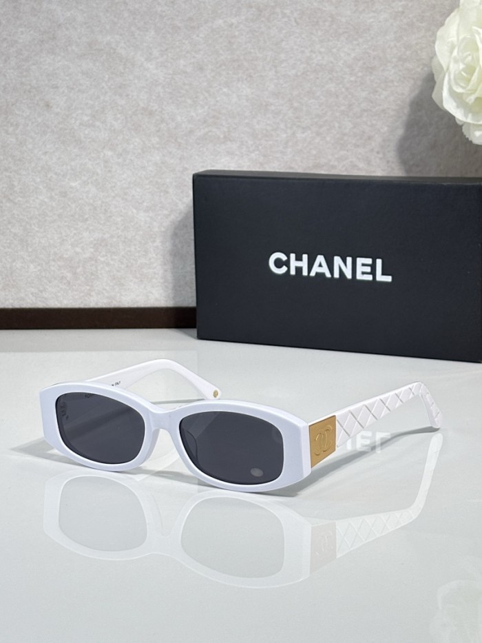 CHNL Sunglasses AAAA-6640