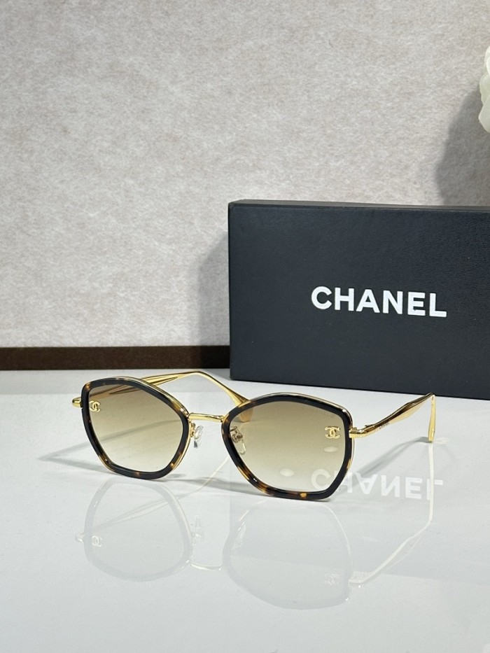 CHNL Sunglasses AAAA-6717