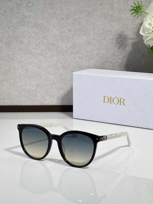 Dior Sunglasses AAAA-4420