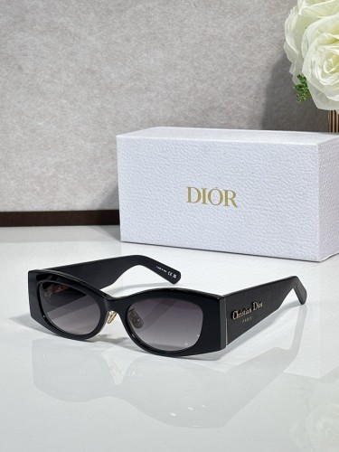 Dior Sunglasses AAAA-4551