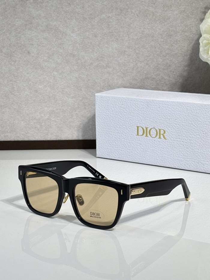 Dior Sunglasses AAAA-4484