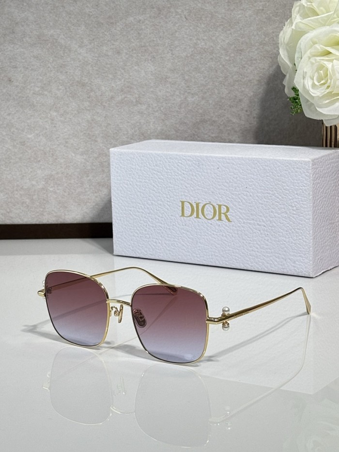 Dior Sunglasses AAAA-4562