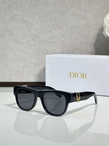Dior Sunglasses AAAA-4628
