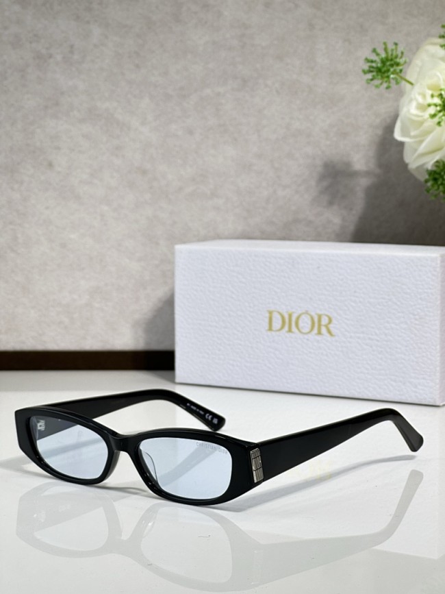 Dior Sunglasses AAAA-4479