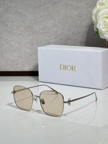 Dior Sunglasses AAAA-4563
