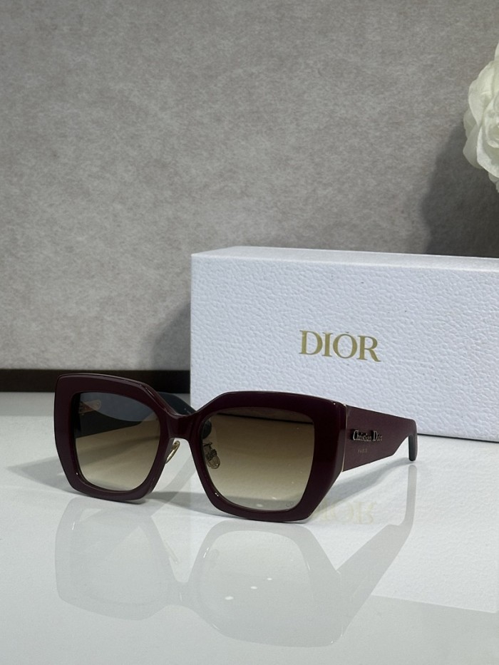 Dior Sunglasses AAAA-4615