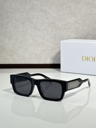Dior Sunglasses AAAA-4407