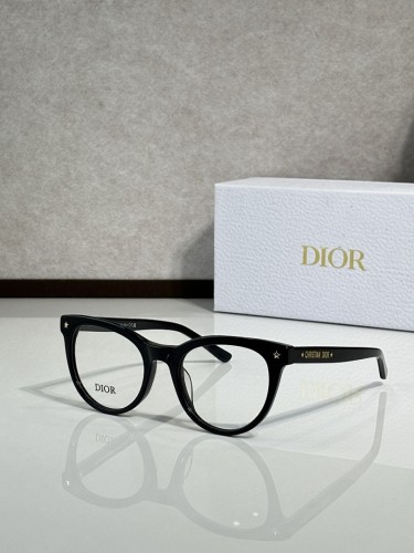 Dior Sunglasses AAAA-4338