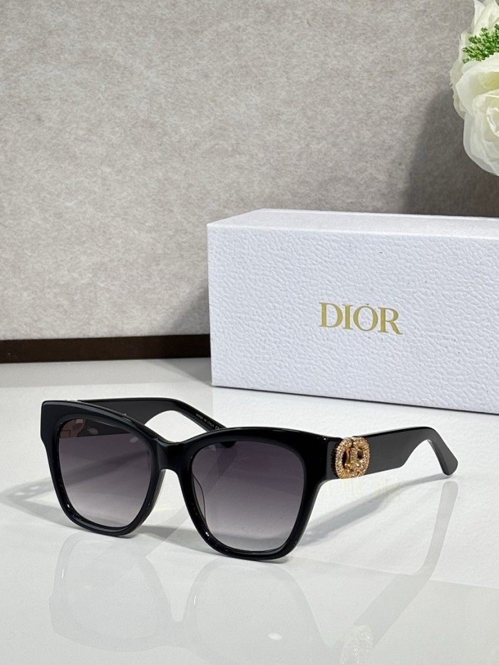 Dior Sunglasses AAAA-4299