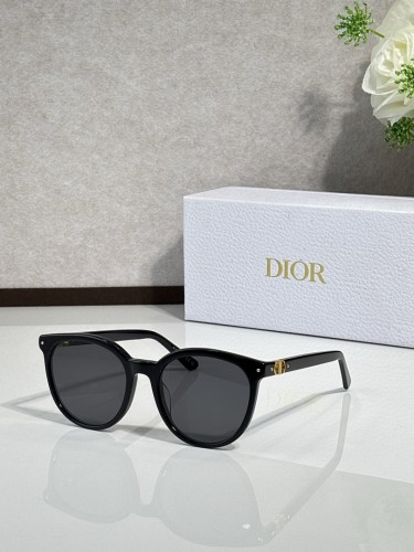 Dior Sunglasses AAAA-4424