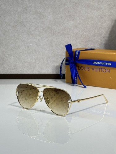 LV Sunglasses AAAA-7139