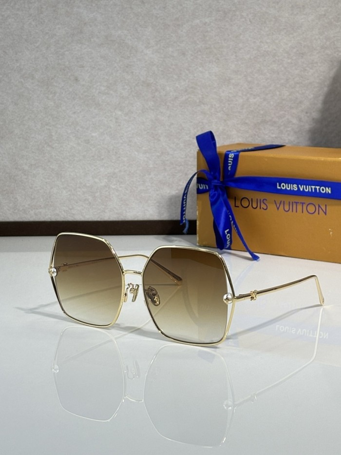 LV Sunglasses AAAA-7130