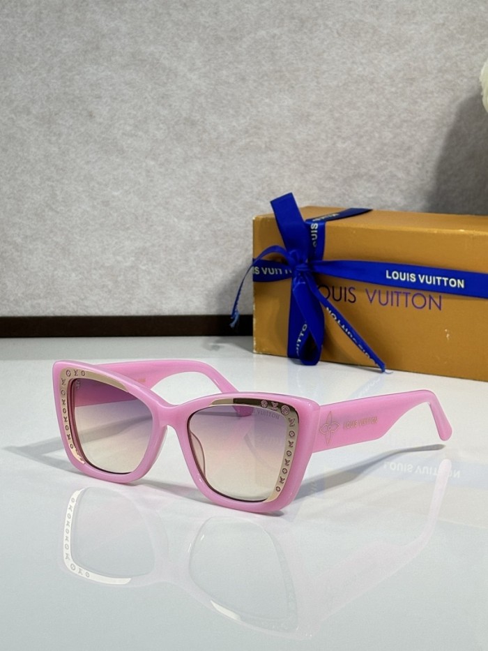 LV Sunglasses AAAA-7152