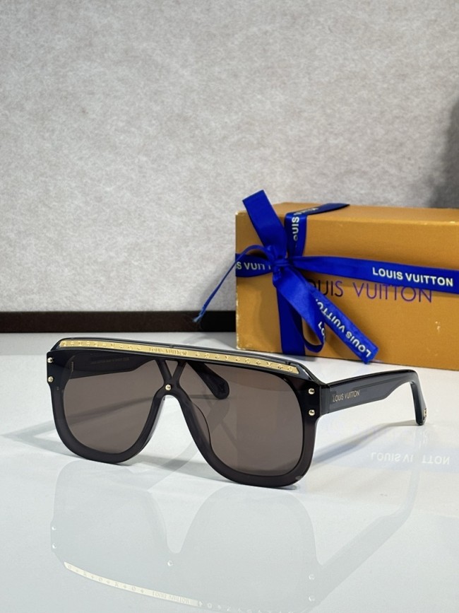 LV Sunglasses AAAA-7317