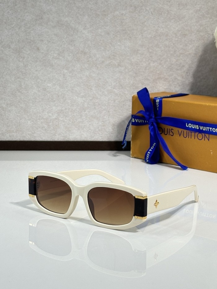 LV Sunglasses AAAA-7071