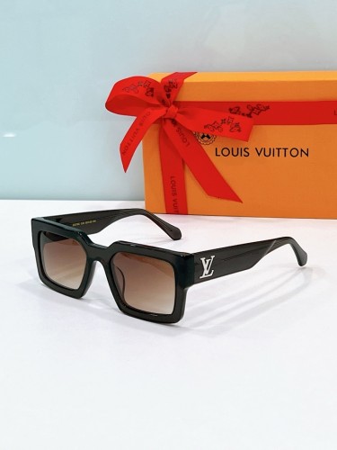 LV Sunglasses AAAA-7185