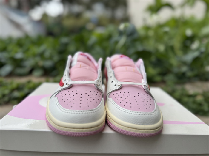 Authentic Travis Scott x Air Jordan 1 Low  Tropical Pink