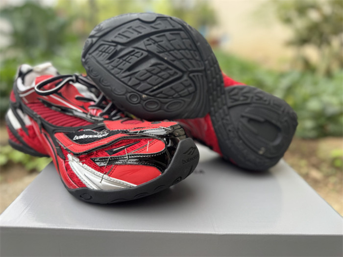 B 17FW Tripe-S High End Sneaker-691