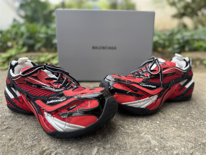 B 17FW Tripe-S High End Sneaker-691