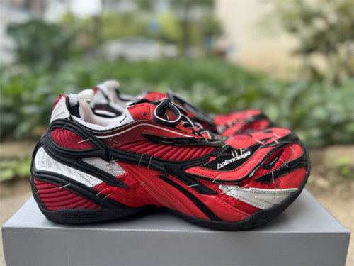 B 17FW Tripe-S High End Sneaker-691