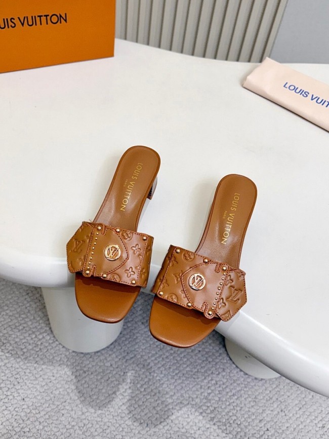 LV women Sandals 1：1 Quality-1103