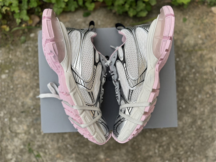 B 17FW Tripe-S High End Sneaker-694