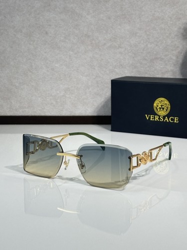 Versace Sunglasses AAAA-4132