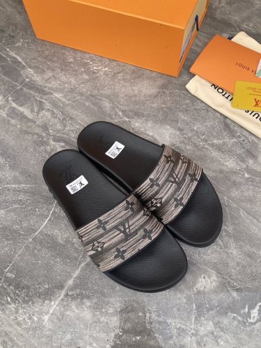 LV women Sandals 1：1 Quality-1118