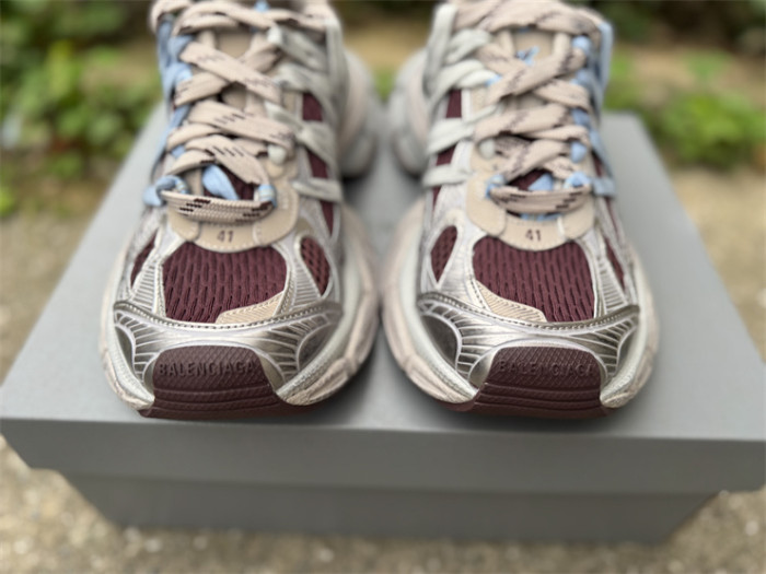 B 17FW Tripe-S High End Sneaker-697