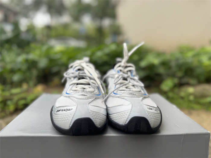 B 17FW Tripe-S High End Sneaker-698